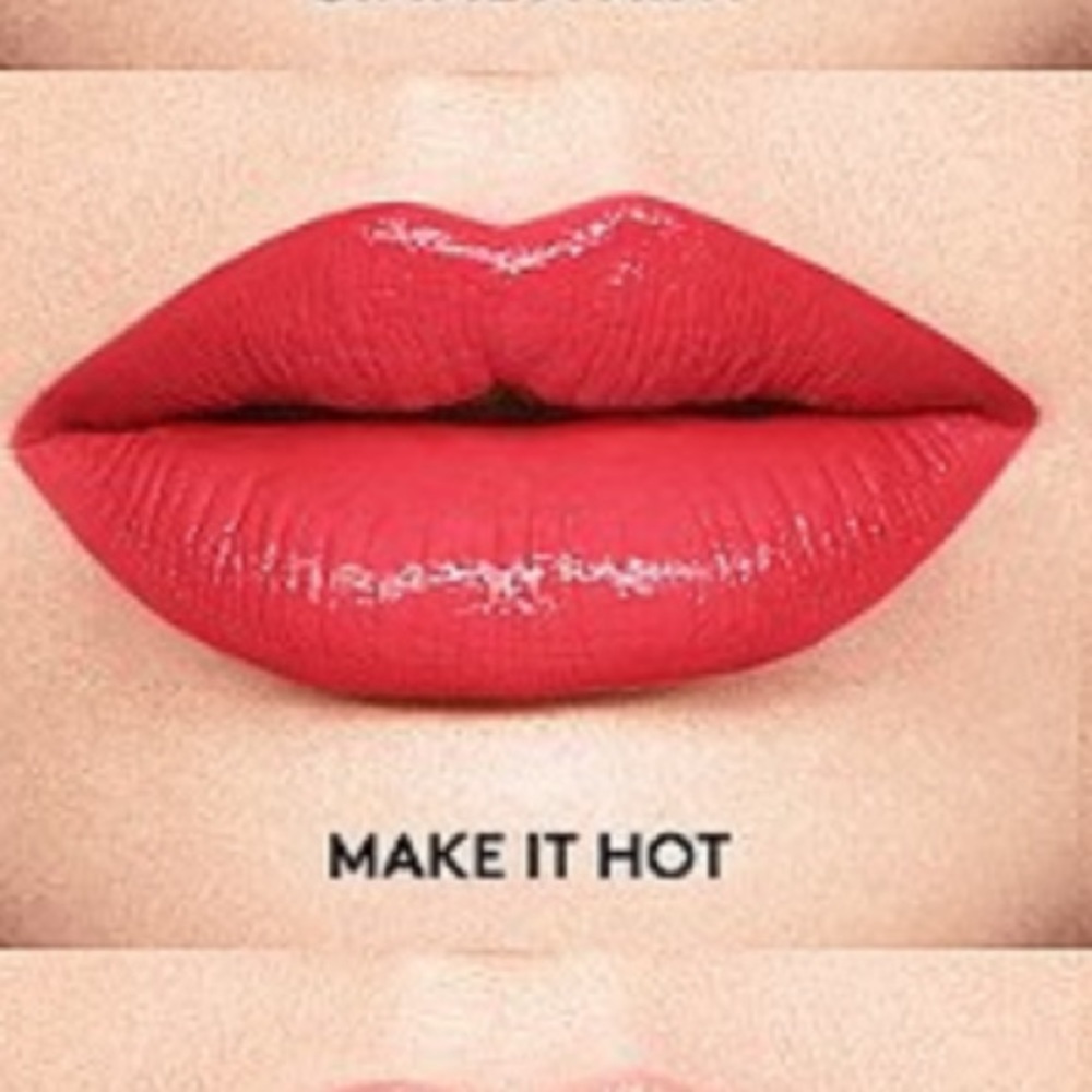Make it Hot Buxom va-va plump Shiny Liquid